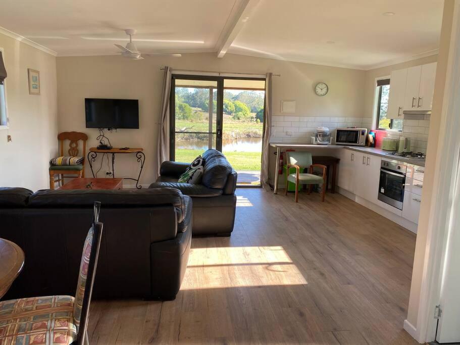 Pinbarren Green Lodges Noosa エクステリア 写真